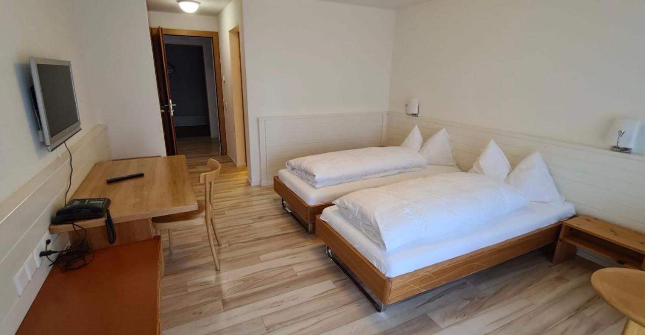 Hotel Breiti Bachenbulach 외부 사진